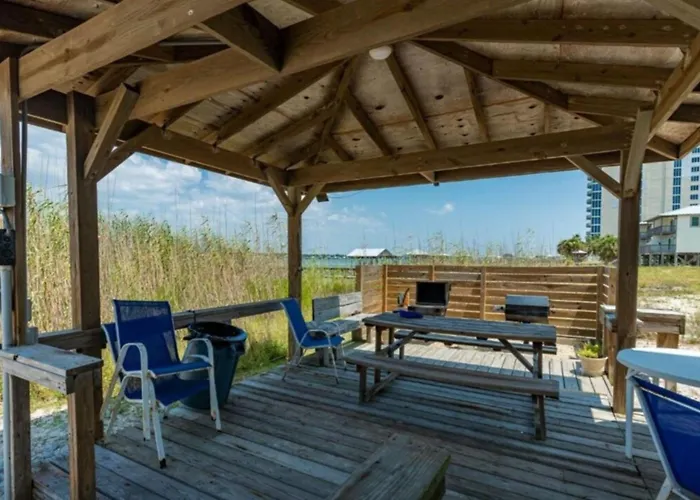 Summer House West